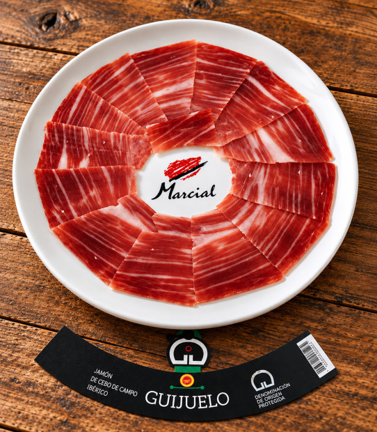 sliced Ibérico Cebo de Campo Ham