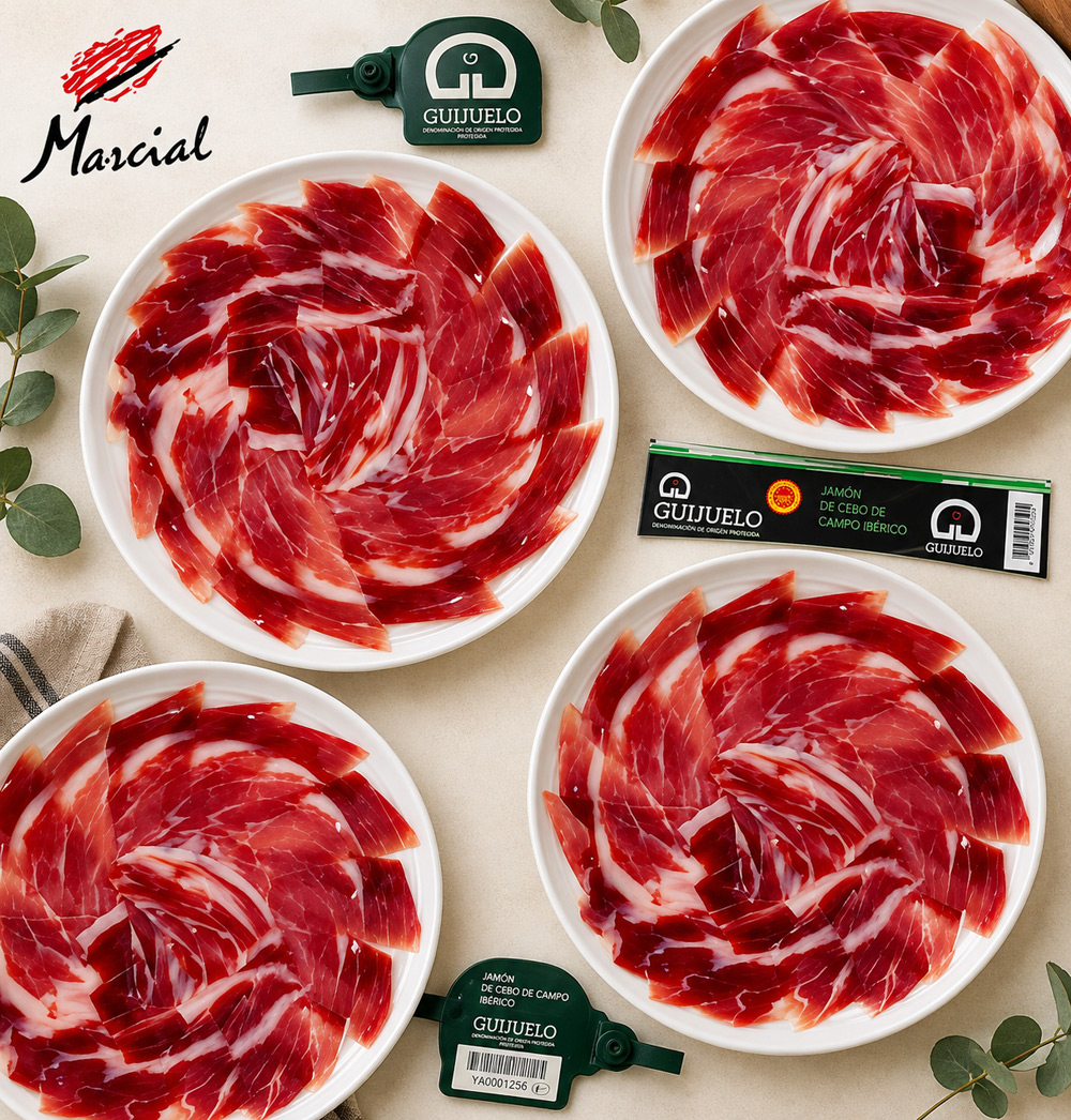 Plates of Marcial Castro Iberian Cebo de Campo Ham