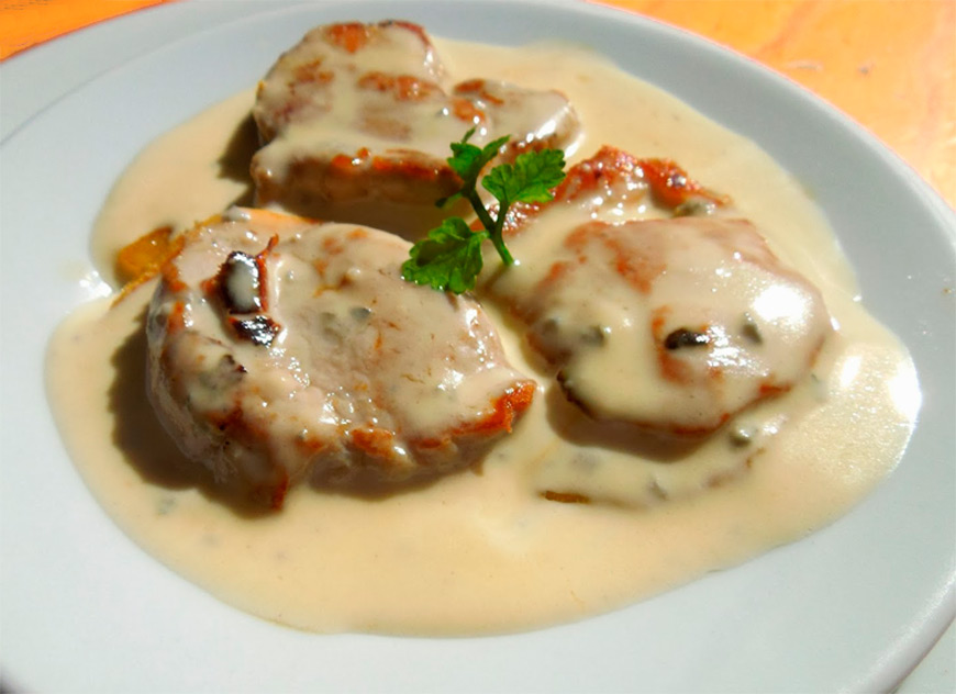 Sirloin in cabrales sauce - Eslava