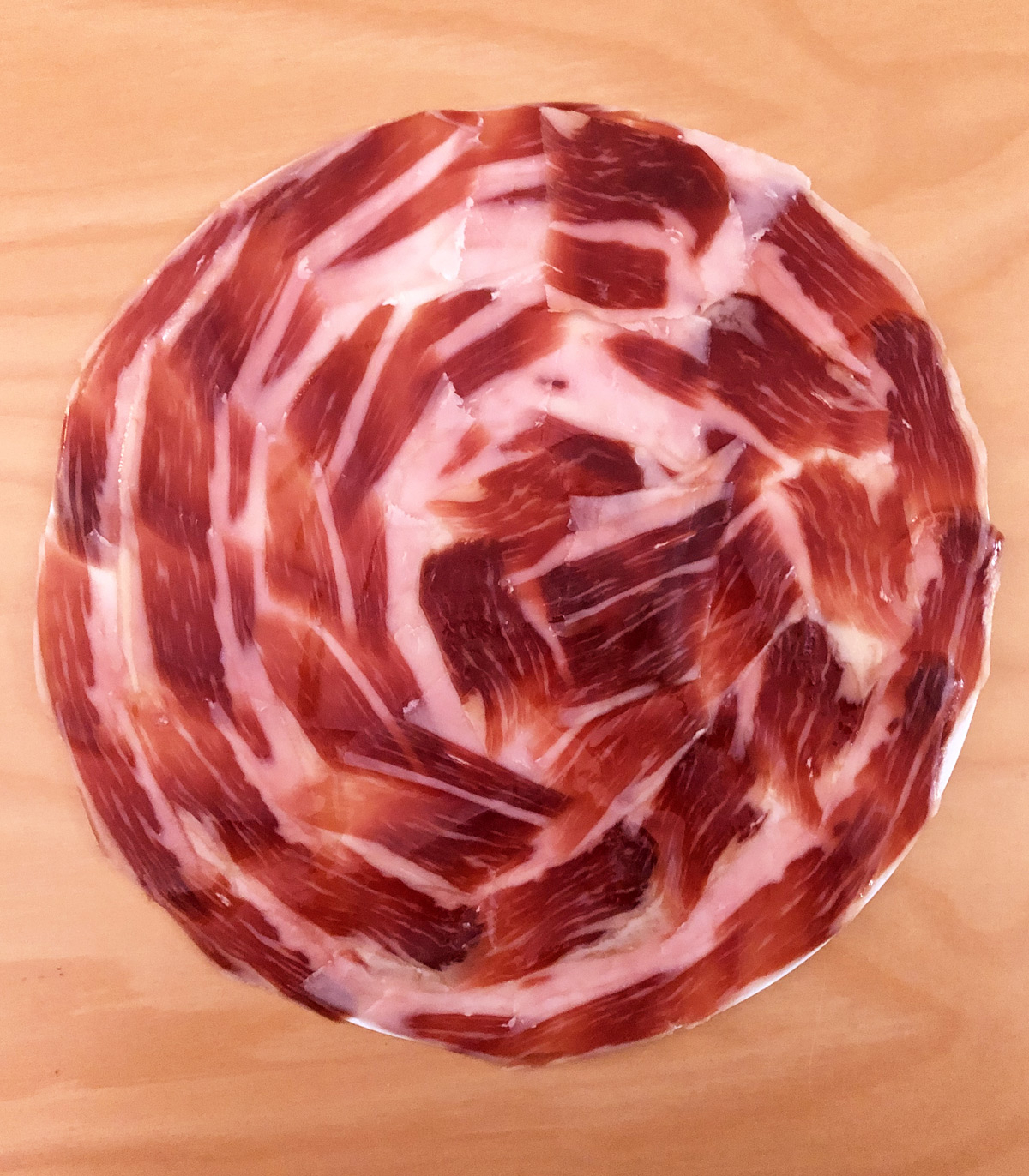 Plato de jamón de cebo
