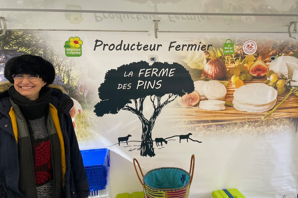 La Ferme des Pins stall at Sarlat market
