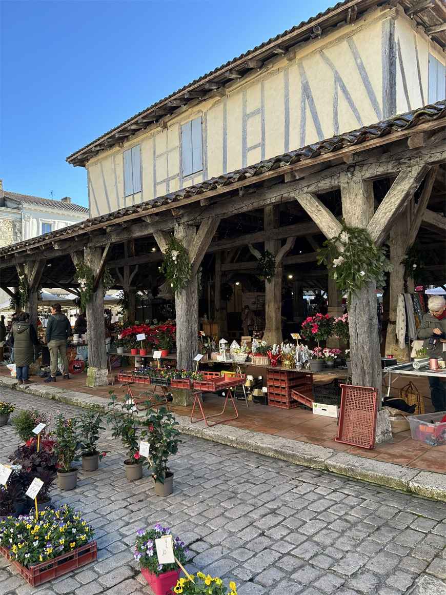 halle mercado Villereal Lot-et-Garonne