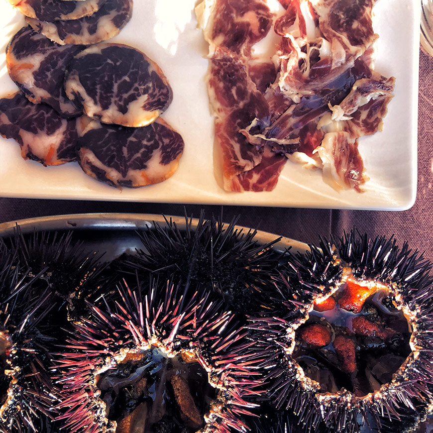 Seafood and Iberian ham