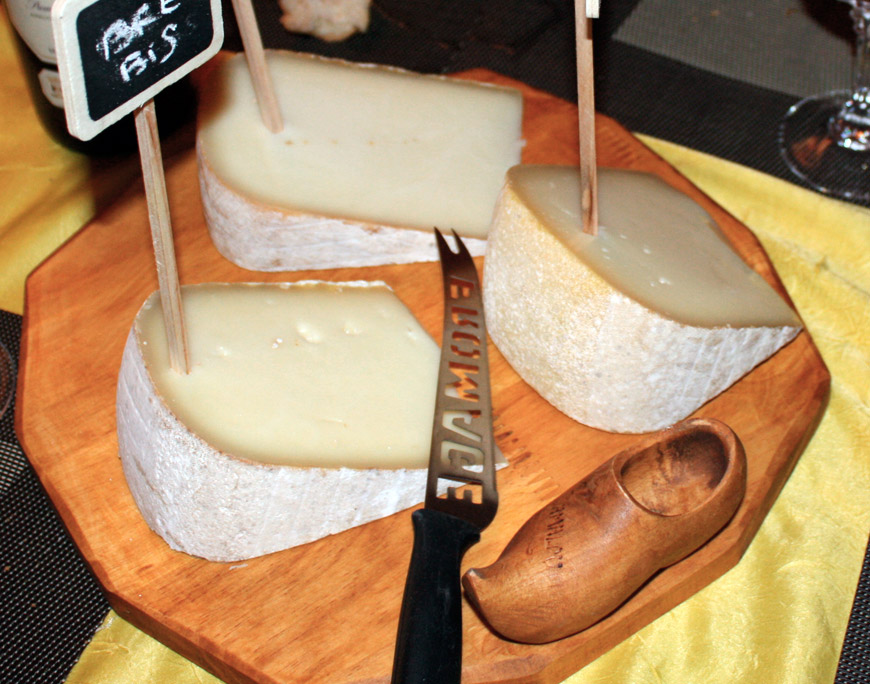 Pyrenean cheese platter